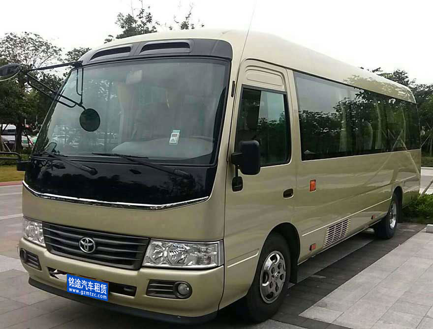 18座豪華中(zhong)巴